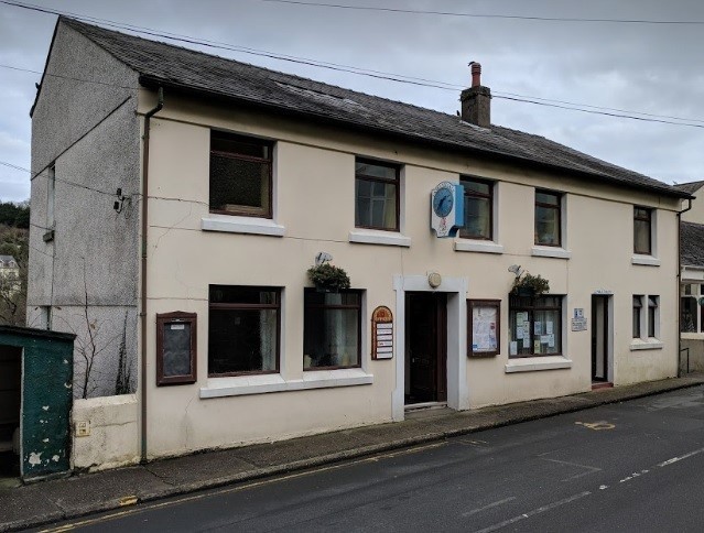 Commissioners unsupportive of planning application for new windows on ...